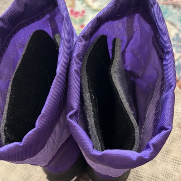 Columbia - Picture 3 of 4